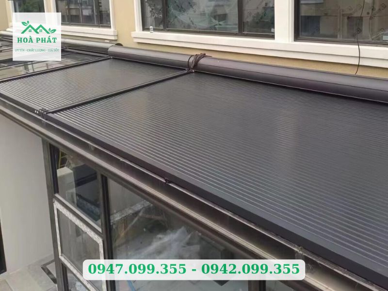 Lắp đặt mái nhôm cuốn tại KĐT Dương Nội